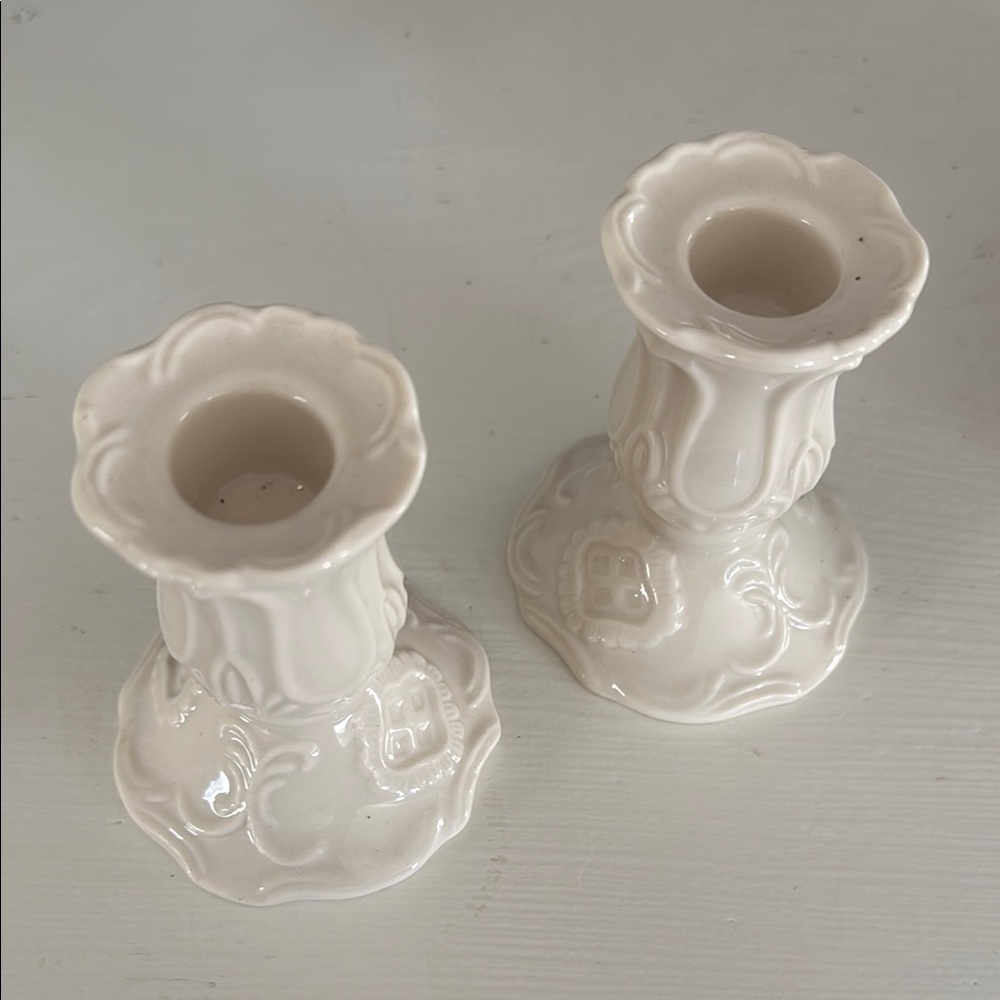 Elegant Cream Ceramic Candle Holders